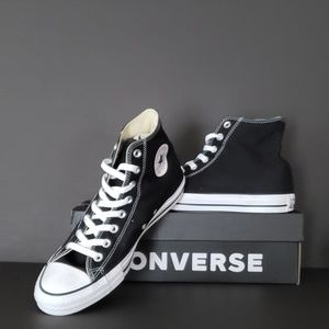 Unisex Converse Chuck Taylor